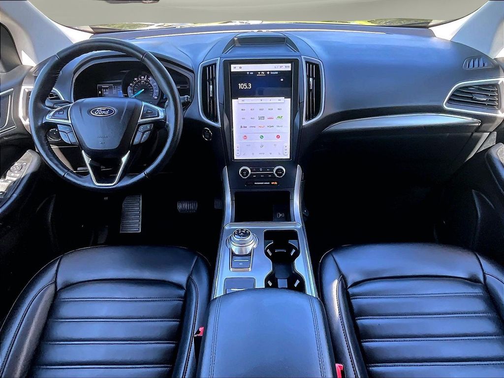 2022 Ford Edge SEL - Photo 9