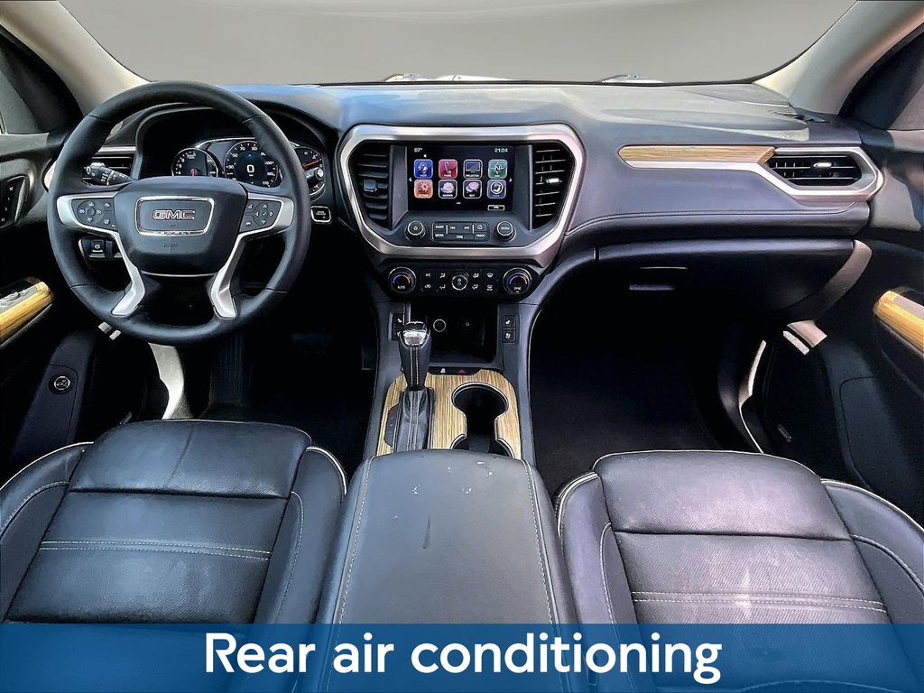 2017 GMC Acadia Denali - Photo 10
