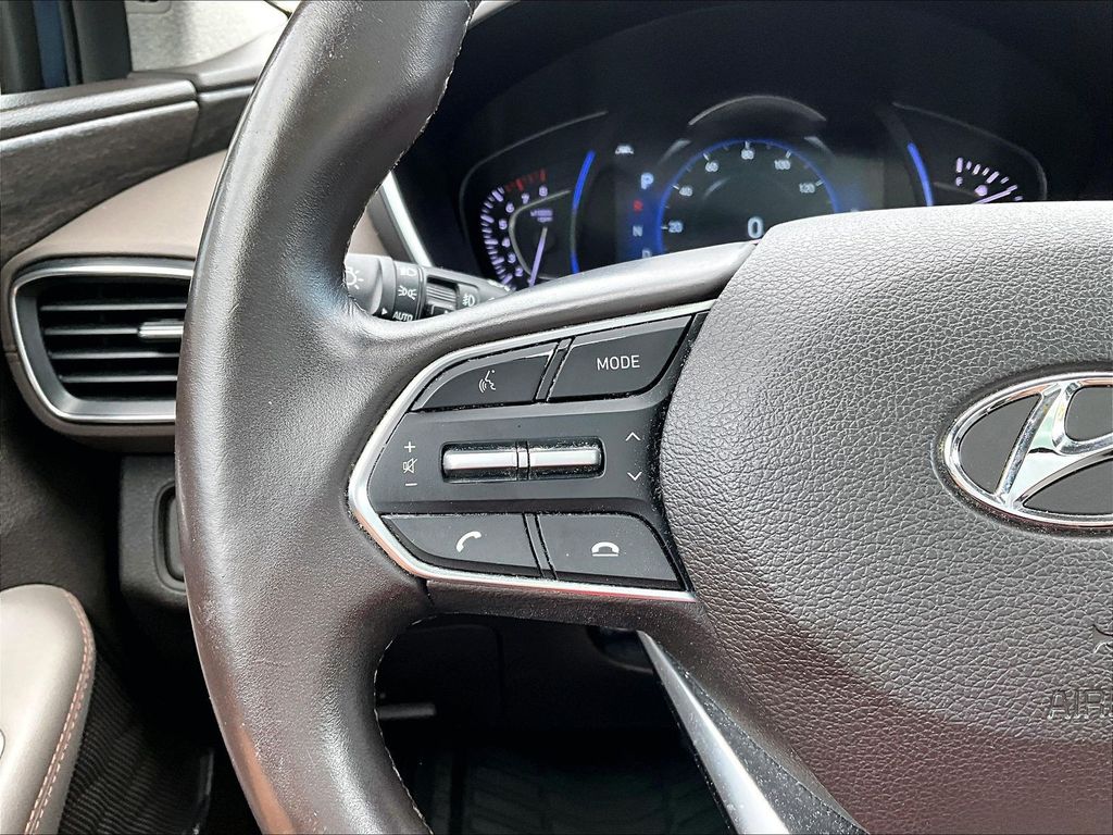 2020 Hyundai Santa Fe Limited - Photo 14