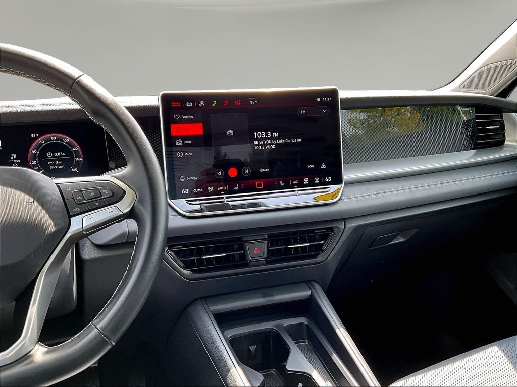 2026 Volkswagen Tiguan SE - Photo 12
