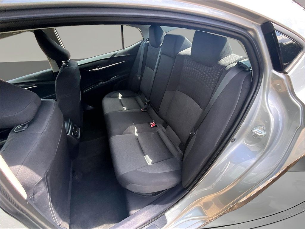 2025 Toyota Camry LE - Photo 26