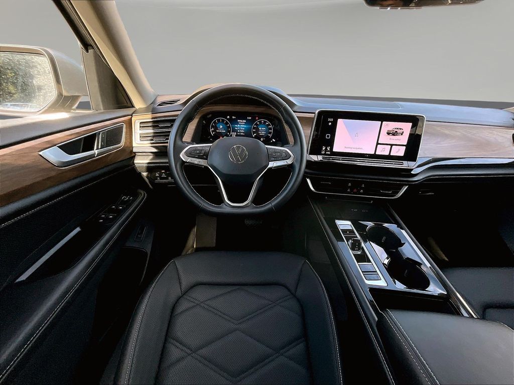 2026 Volkswagen Atlas SE w/Tech - Photo 10