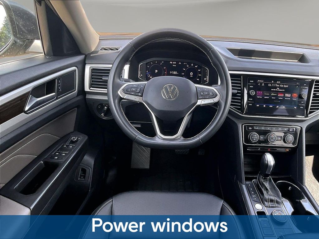 2023 Volkswagen Atlas SE w/Tech - Photo 10