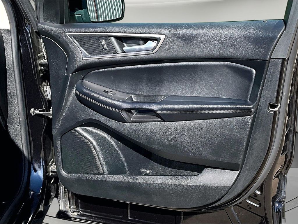 2022 Ford Edge SEL - Photo 29
