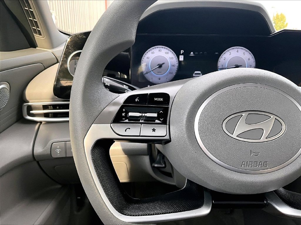 2024 Hyundai Elantra SEL - Photo 14