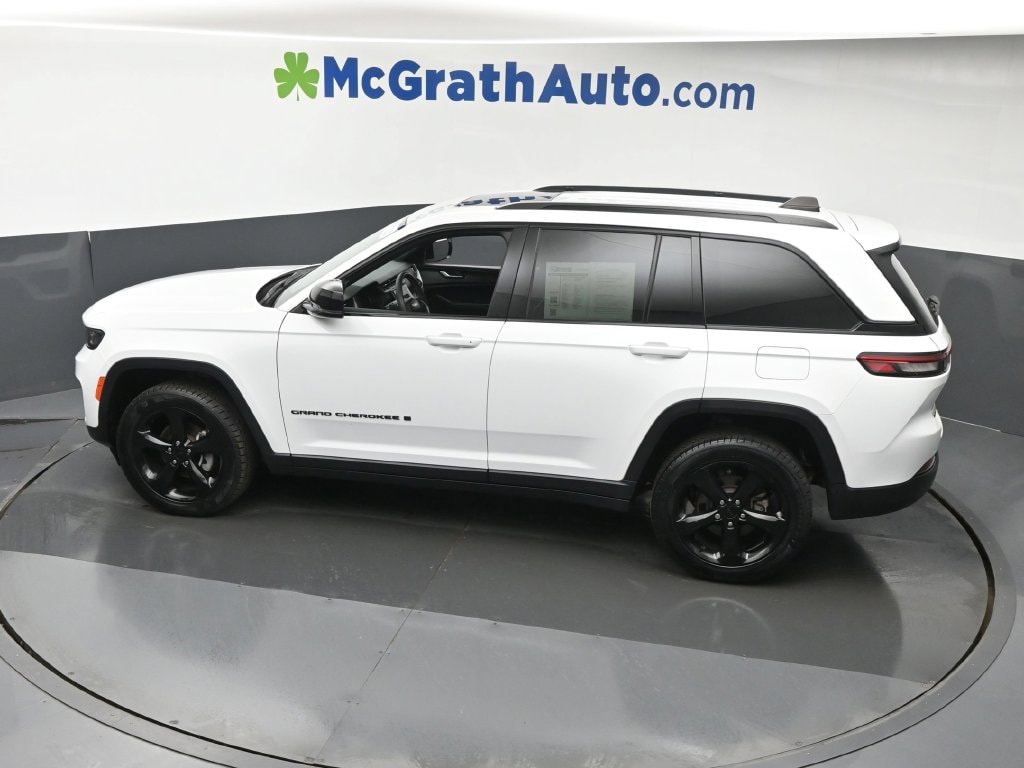2023 Jeep Grand Cherokee Altitude - Photo 28