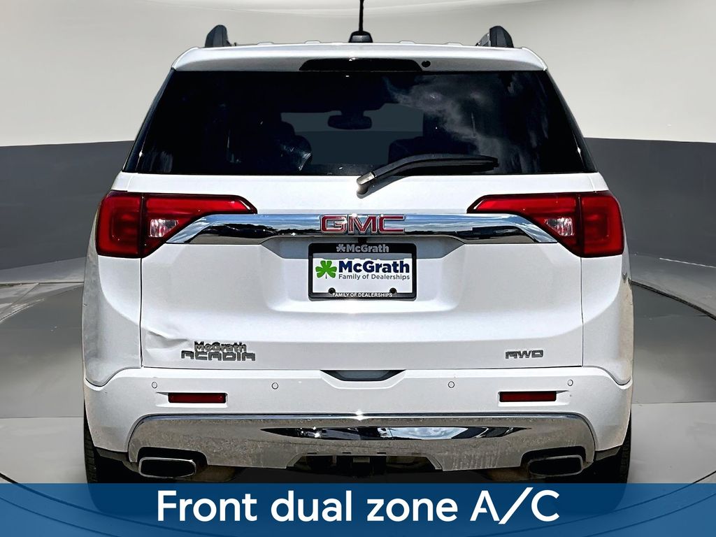 2017 GMC Acadia Denali - Photo 7