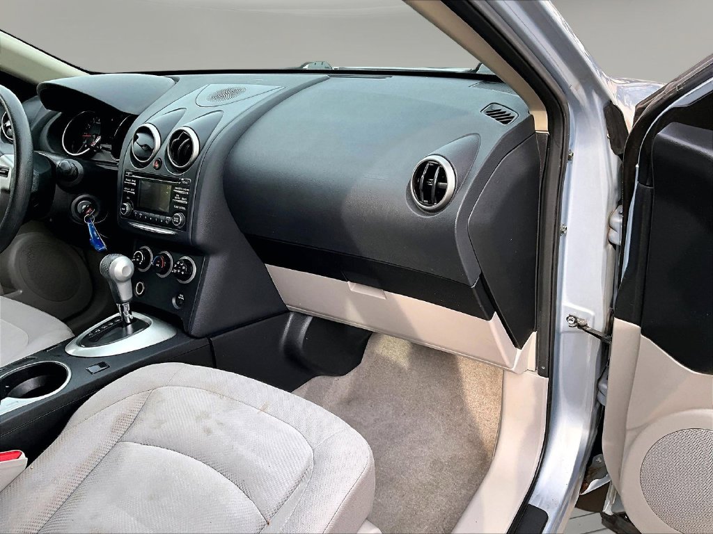 2014 Nissan Rogue Select S - Photo 28