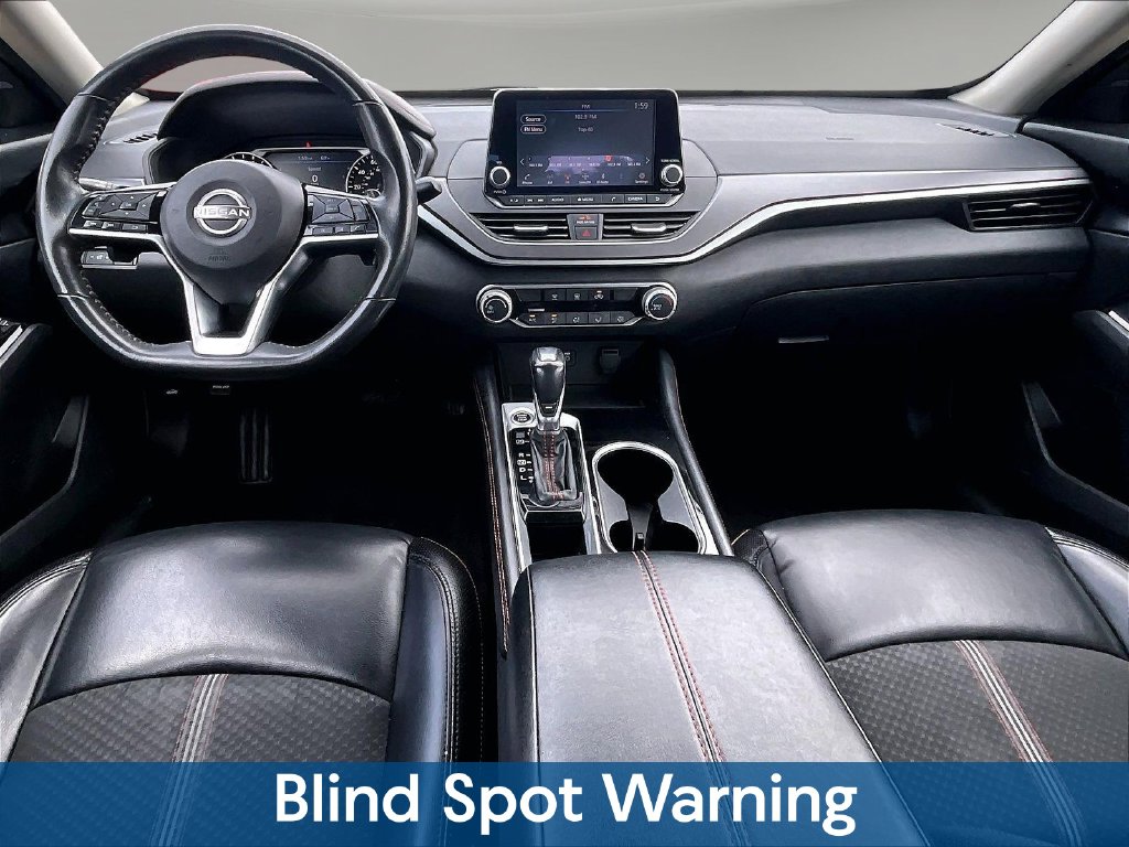2024 Nissan Altima SR - Photo 10