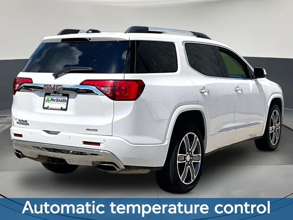 2017 GMC Acadia Denali - Photo 8