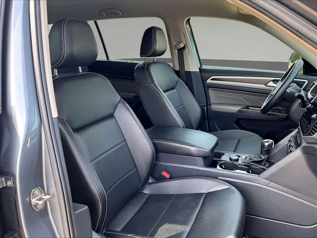 2023 Volkswagen Atlas SE w/Tech - Photo 33
