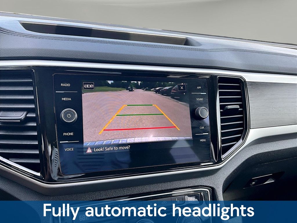 2023 Volkswagen Atlas SE w/Tech - Photo 17