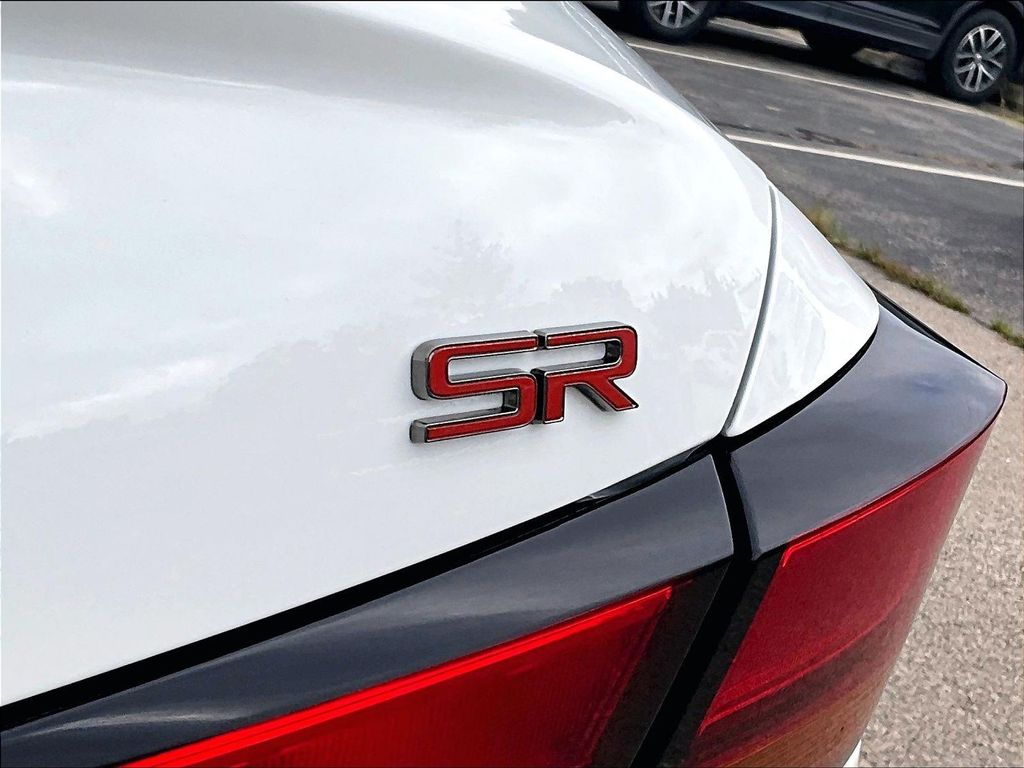 2024 Nissan Altima SR - Photo 28