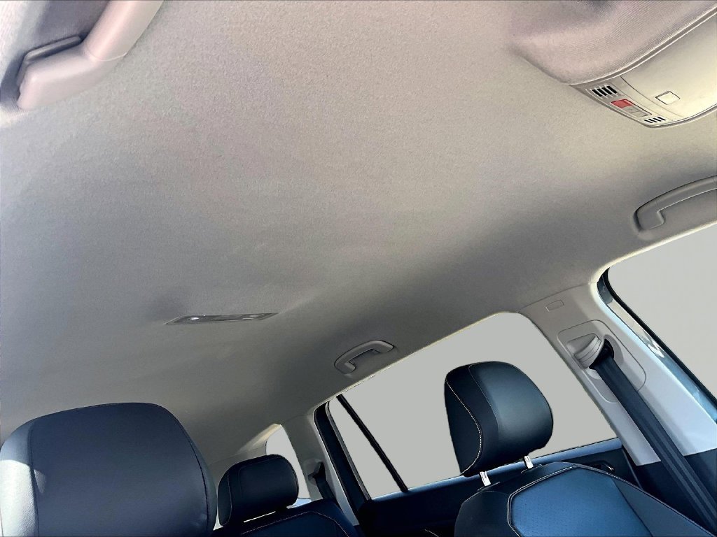 2023 Volkswagen Tiguan SE - Photo 32