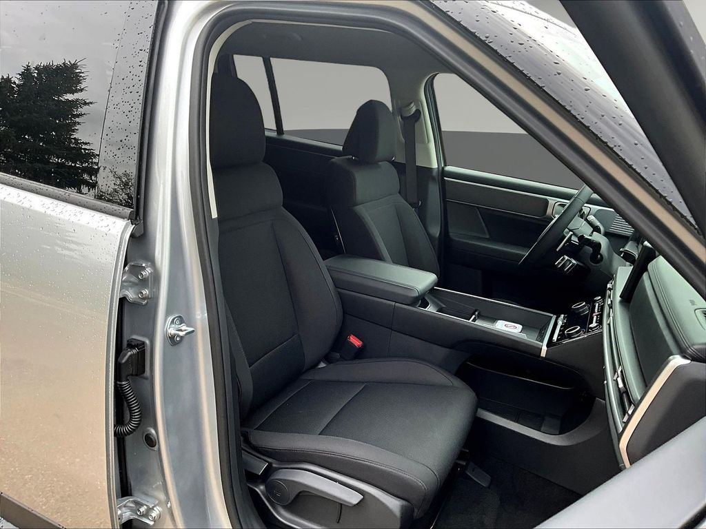 2026 Hyundai Santa Fe SE - Photo 13