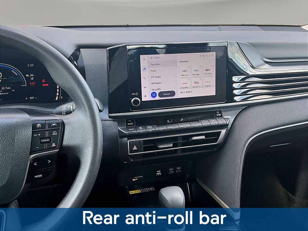 2025 Toyota Camry LE - Photo 12