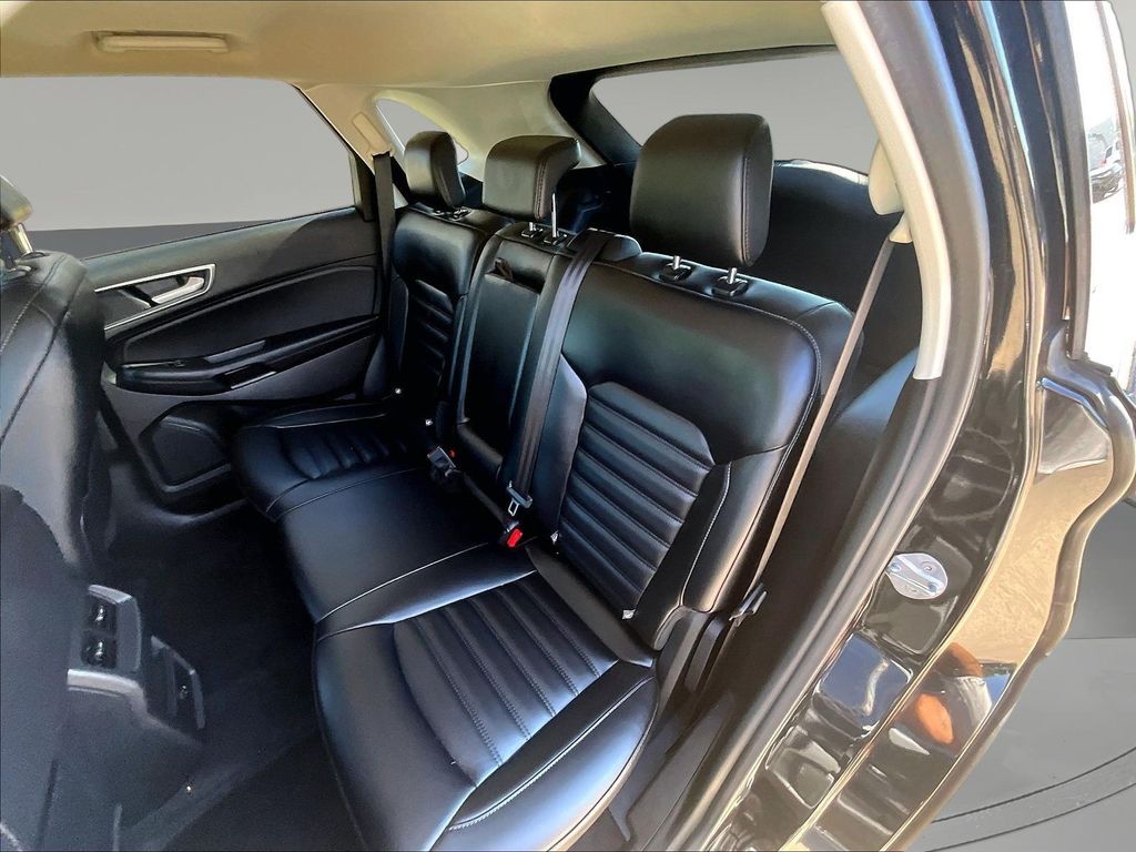 2022 Ford Edge SEL - Photo 25