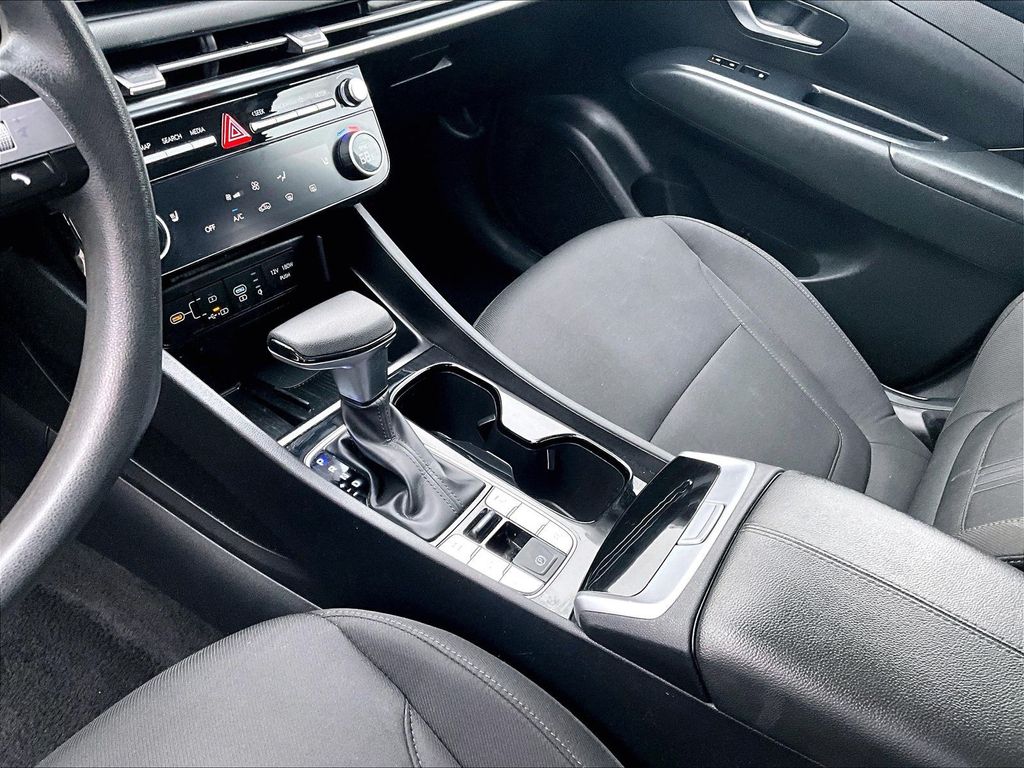 2025 Hyundai Tucson SEL - Photo 22