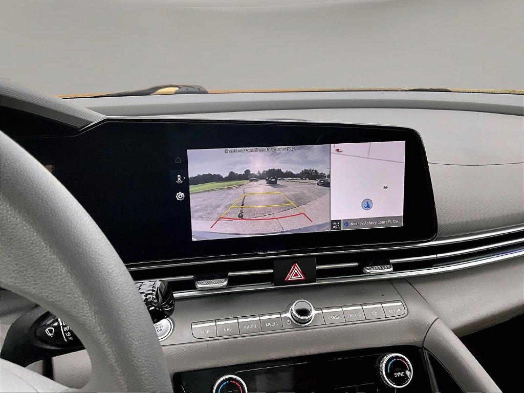 2024 Hyundai Elantra SEL - Photo 17
