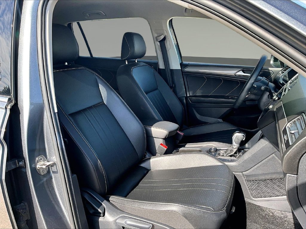 2023 Volkswagen Tiguan SE - Photo 34