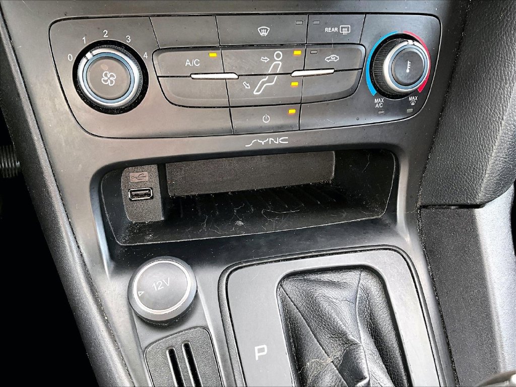 2016 Ford Focus SE - Photo 20