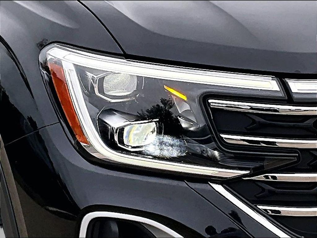 2026 Volkswagen Atlas SE w/Tech - Photo 32