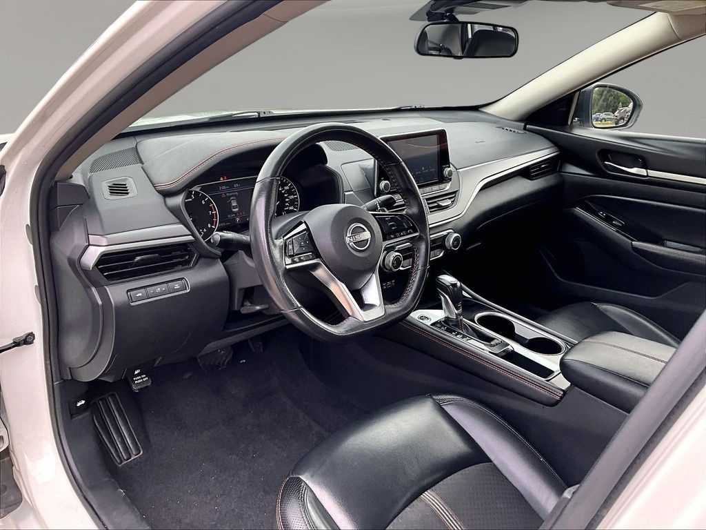 2024 Nissan Altima SR - Photo 22