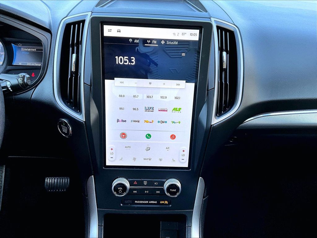 2022 Ford Edge SEL - Photo 19