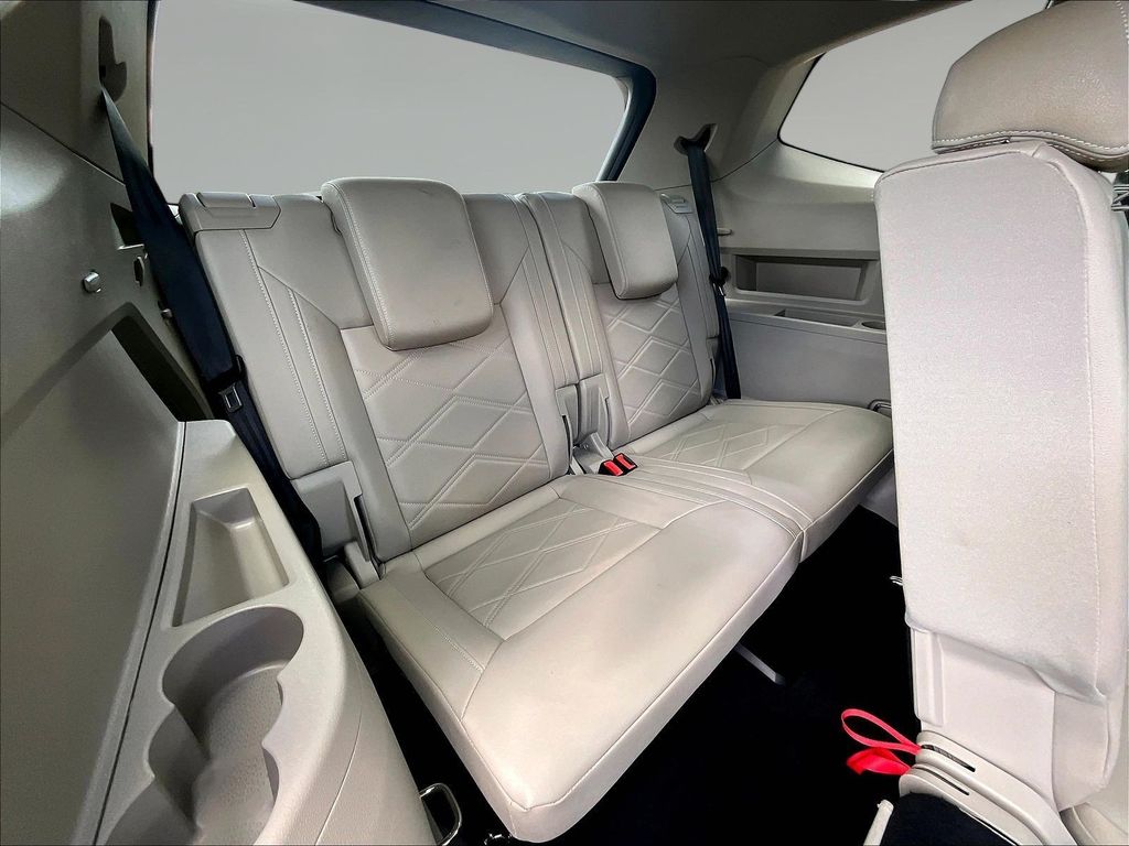 2026 Volkswagen Atlas SE w/Tech - Photo 30