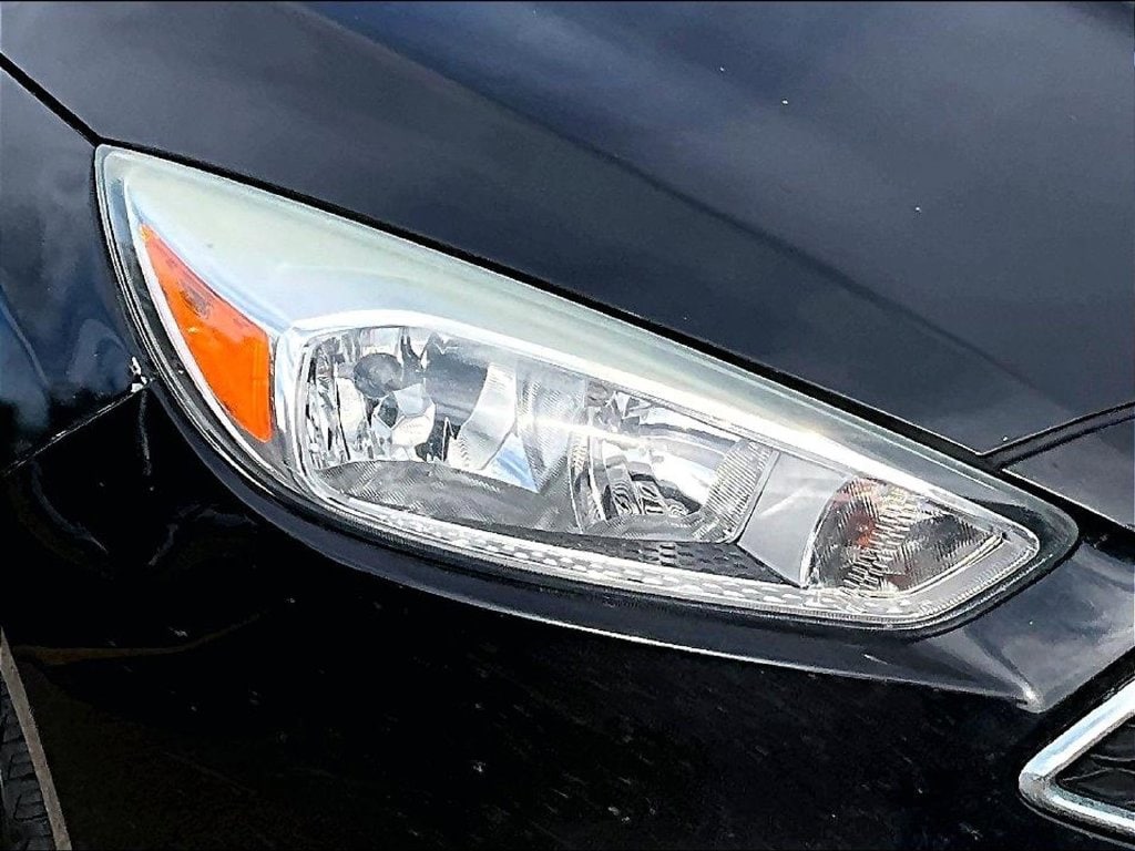 2016 Ford Focus SE - Photo 34