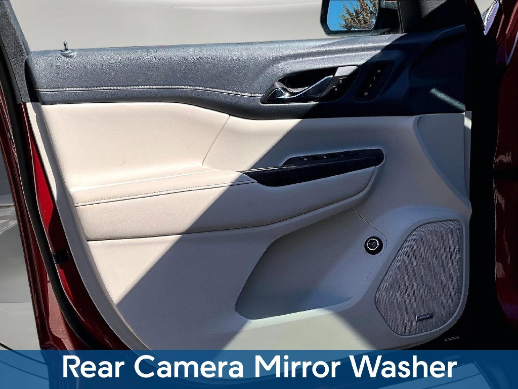 2021 GMC Acadia Denali - Photo 25