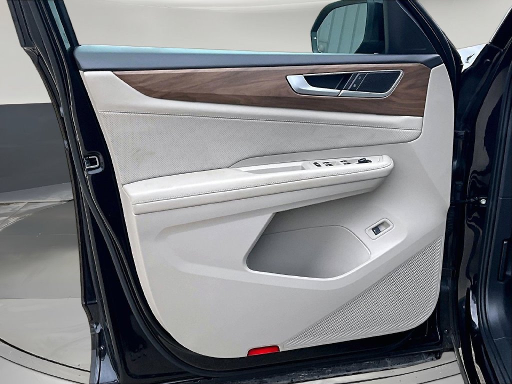 2026 Volkswagen Atlas SE w/Tech - Photo 21