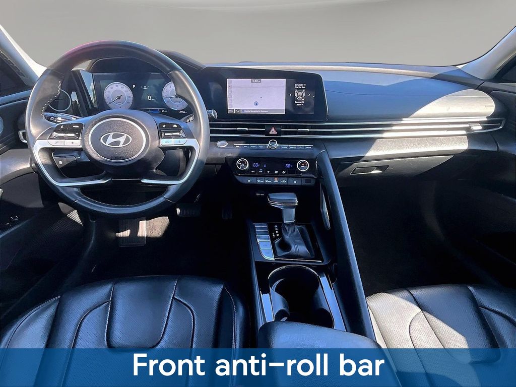 2025 Hyundai Elantra Limited - Photo 9