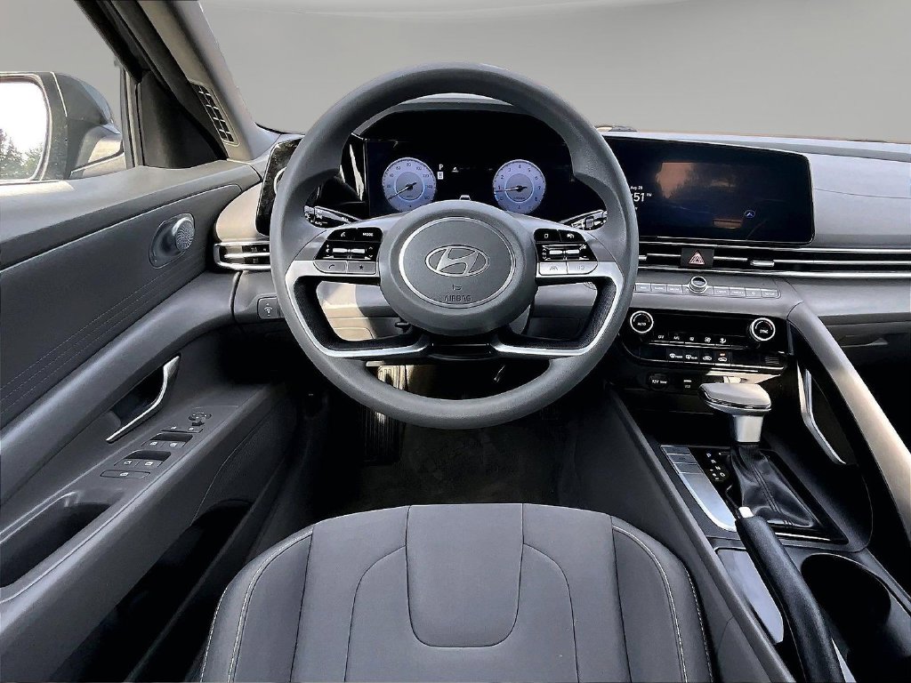 2024 Hyundai Elantra SEL - Photo 10
