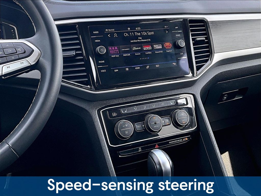 2023 Volkswagen Atlas SE w/Tech - Photo 11