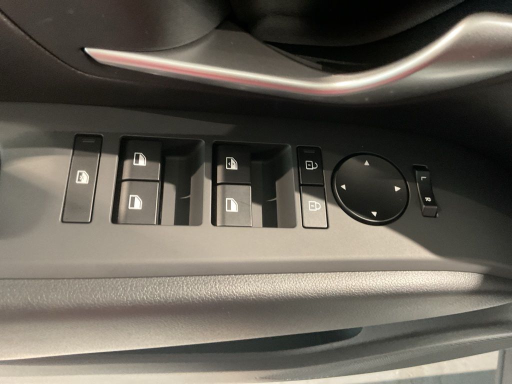 2026 Hyundai Santa Cruz SE - Photo 9