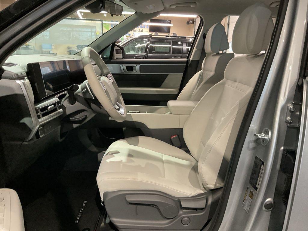 2026 Hyundai Santa Fe SE - Photo 11
