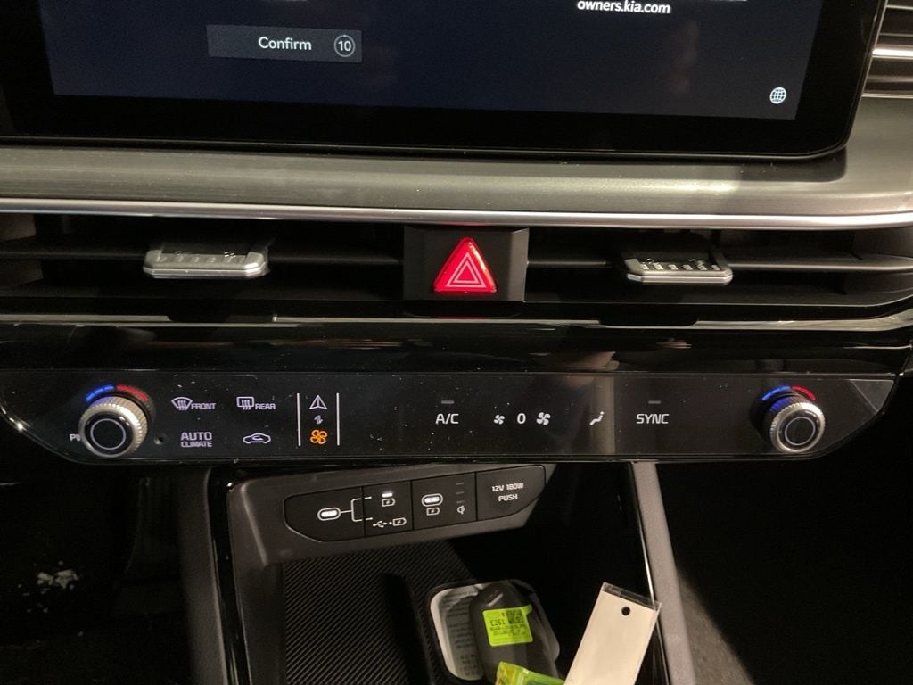 2026 Kia K5 GT-Line - Photo 17