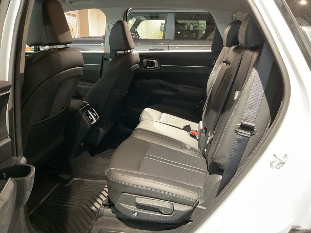 2026 Kia Sorento S - Photo 19