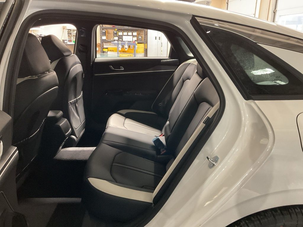 2026 Kia K5 GT-Line - Photo 23