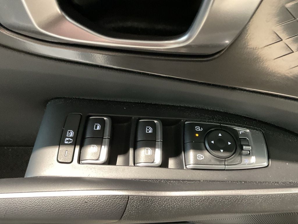 2026 Kia Sorento S - Photo 9