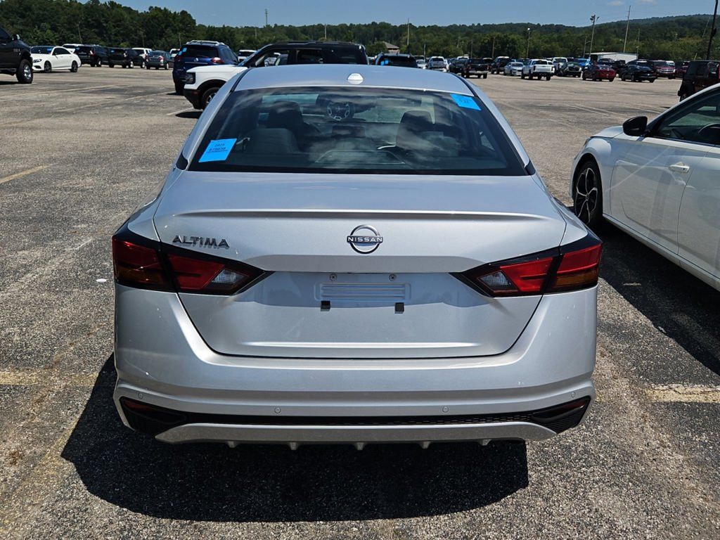 Certified 2025 Nissan Altima 2.5 SV Sedan