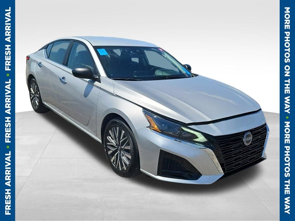 Certified 2025 Nissan Altima 2.5 SV Sedan