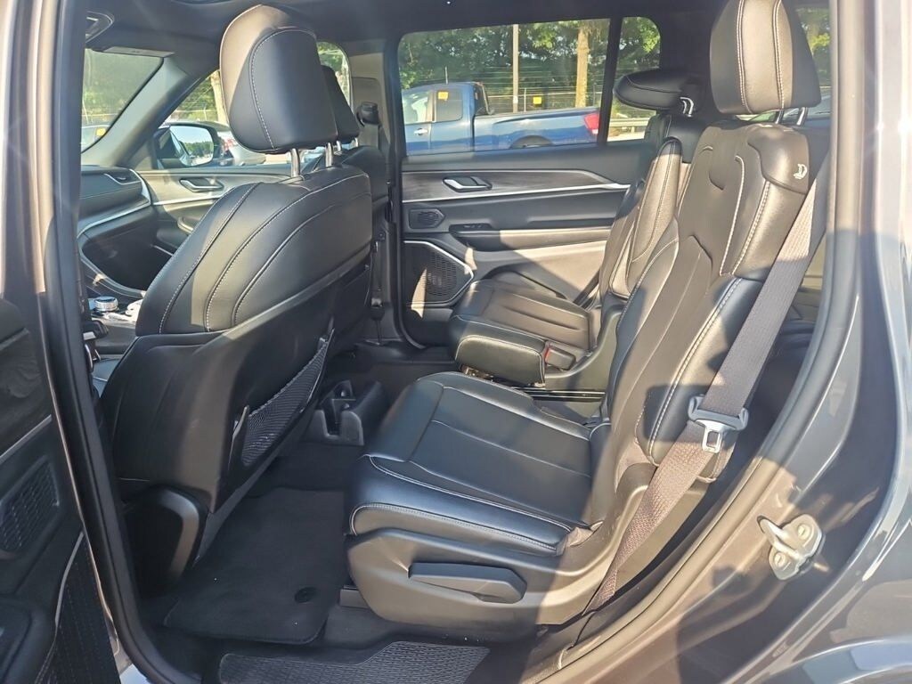 Used 2024 Jeep Grand Cherokee L Limited SUV