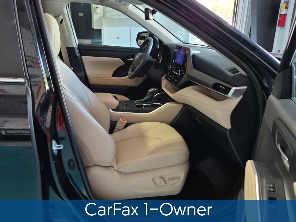 Used 2024 Toyota Highlander Hybrid XLE SUV