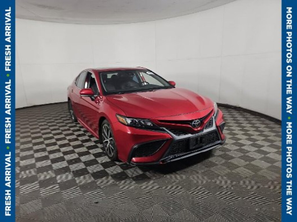 Used 2023 Toyota Camry SE Sedan