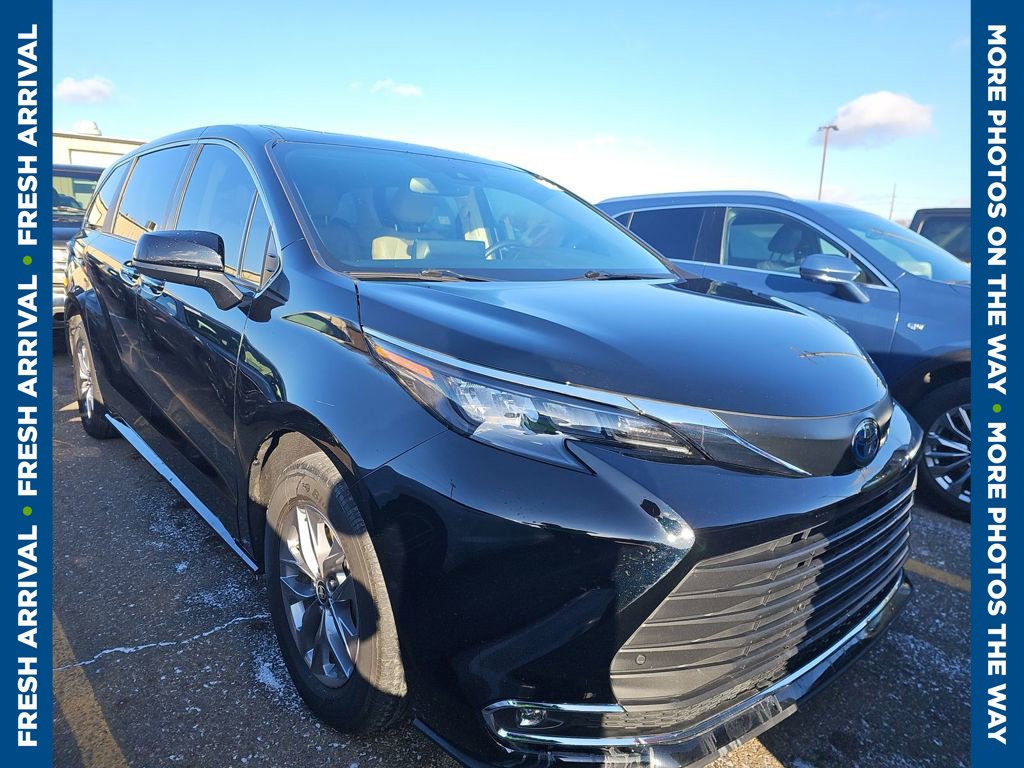 2024 Toyota Sienna XLE