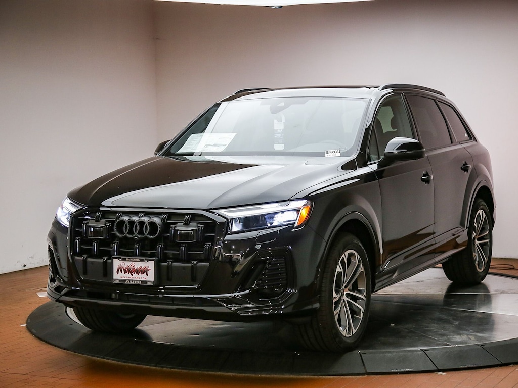 New 2026 Audi Q7 45 Premium SUV