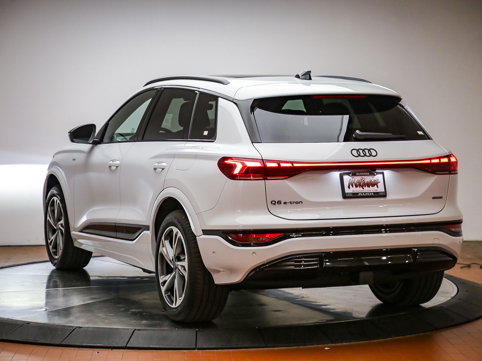 New 2027 Audi Q6 e-tron Premium Plus SUV