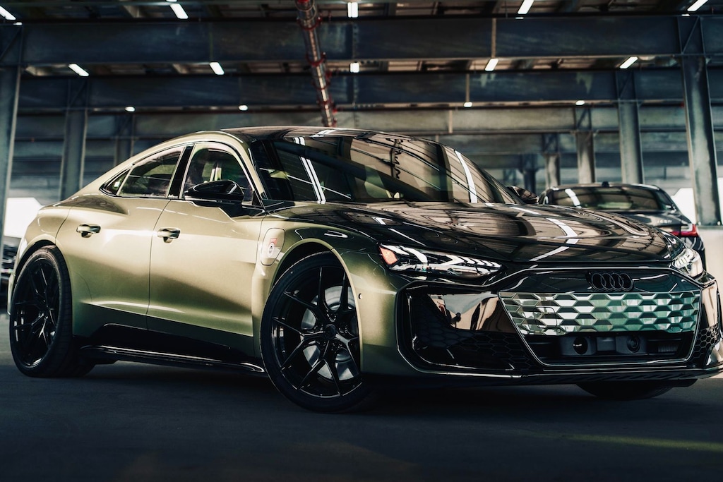 New 2026 Audi RS e-tron GT Performance Base Sedan